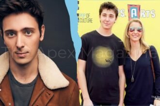 Lisa Kudrow Son